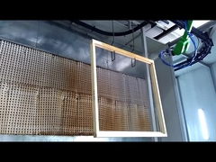 GR6160 Robôs de pintura com tecnologia AXPS aplicados na indústria do mobiliário para peças de madeira planas