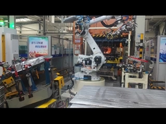 ER210-2700 Moldura do capô do motor com o robô ER210-2700